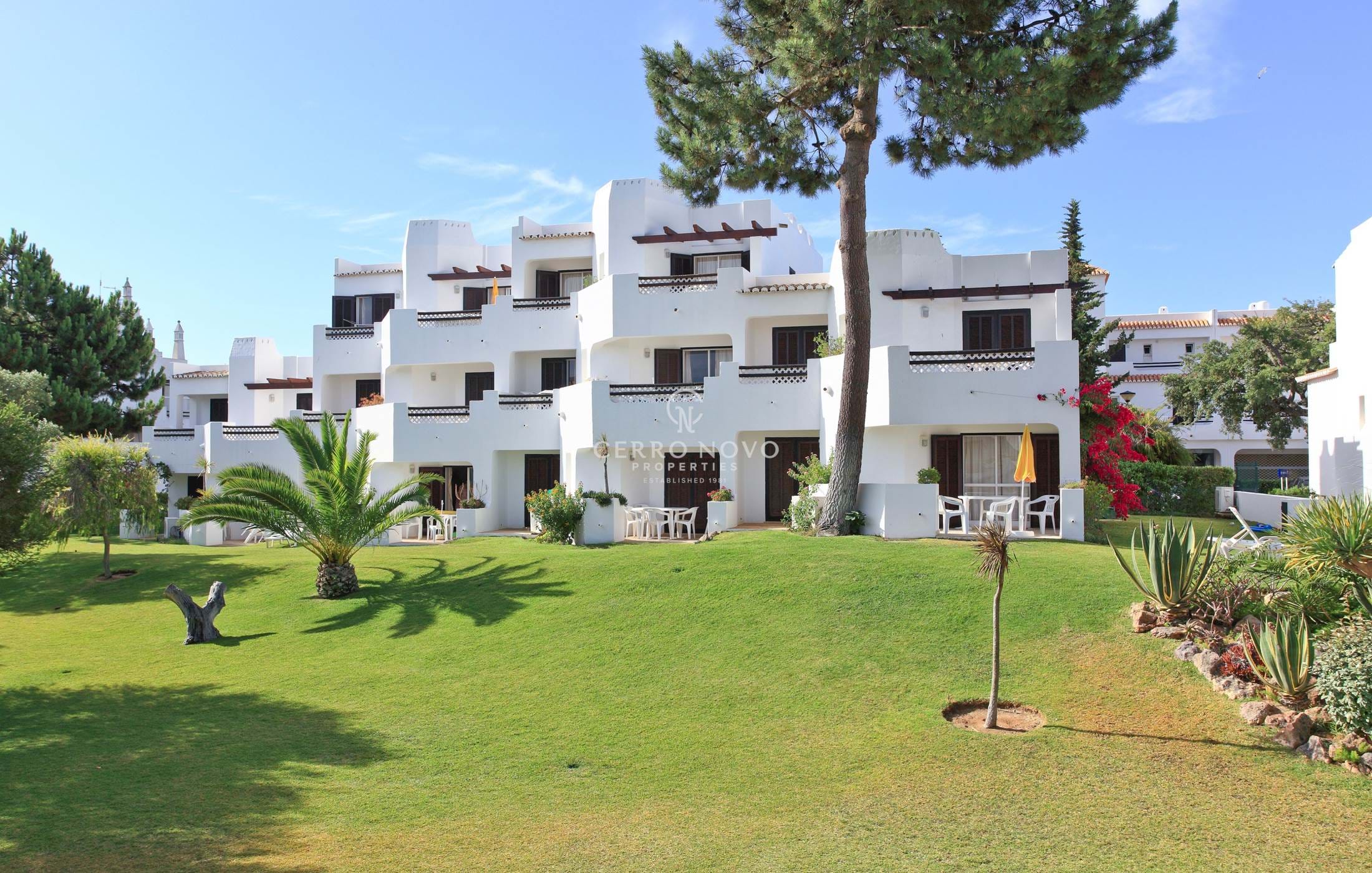 Vários Apartamentos em Balaia Golf Village