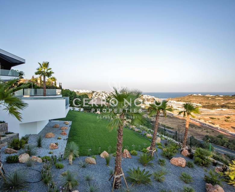 An Individually designed villa with outstanding ocean views