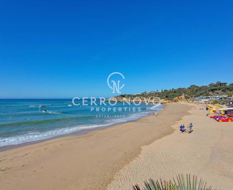 Two Bedroom apartment in central location close to Oura Beach