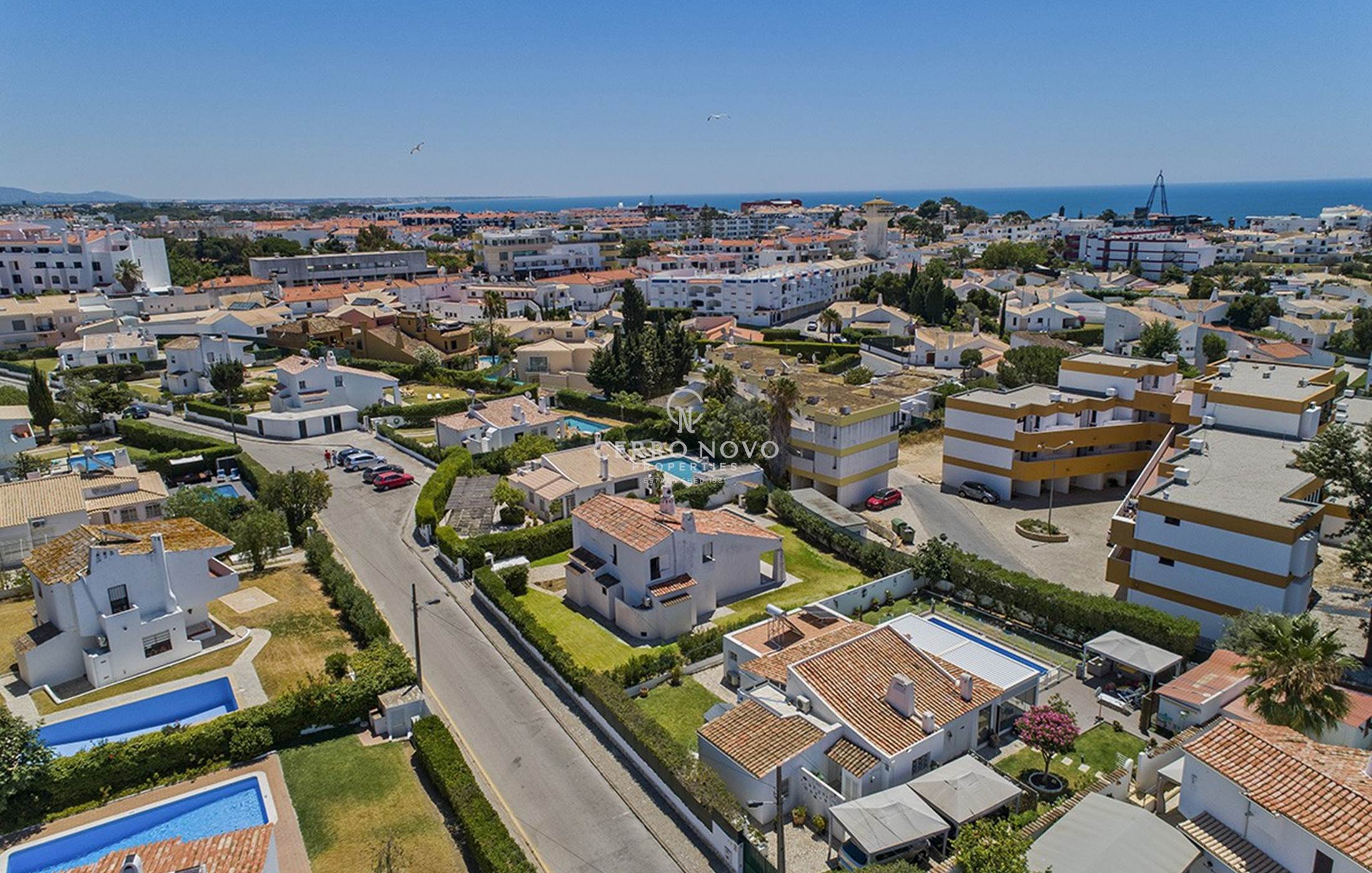 SOLD- Detached Villa with Four Bedrooms in New Town, Albufeira
