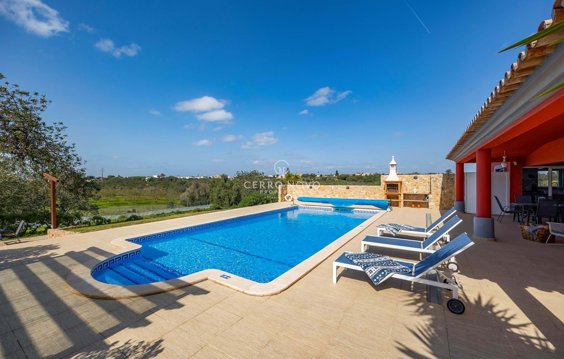Large, beautifully renovated detached villa with pool & gardens