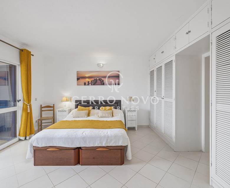 RESERVADO- Bonito Apartamento T2 com vista mar no Alto do Moinho totalmente renovado