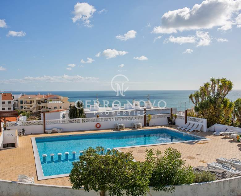 A luxuriously appointed sea view apartment in a privileged location