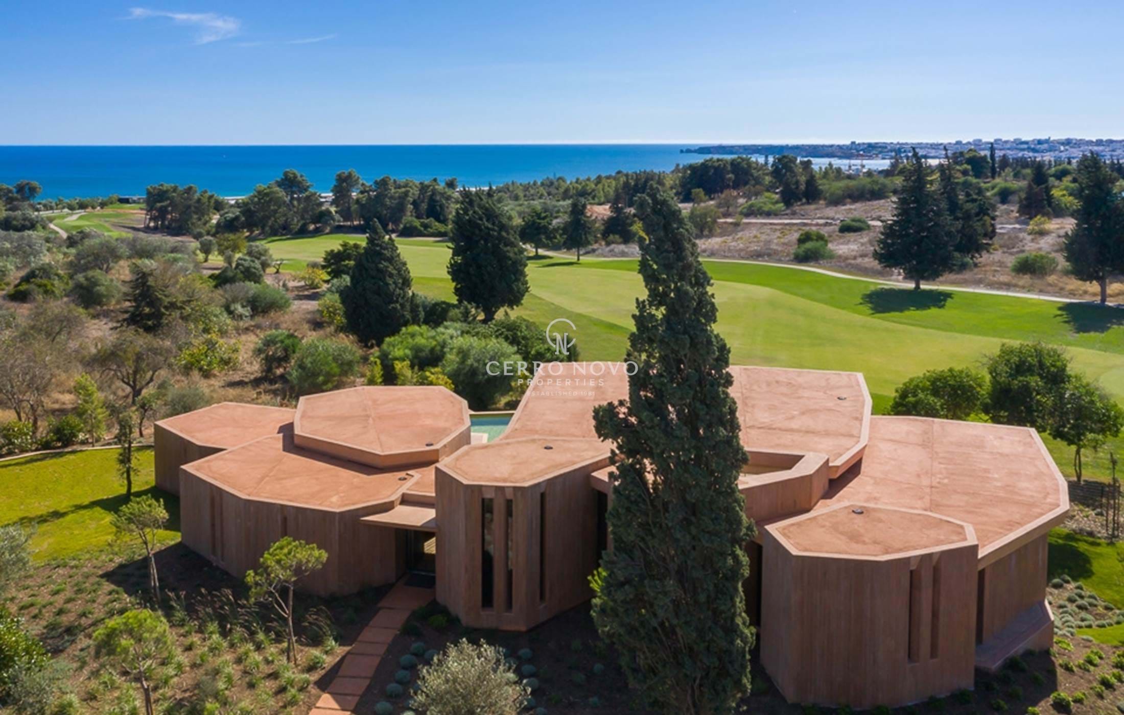 Plots to construct Signature Villas at Palmares Golf