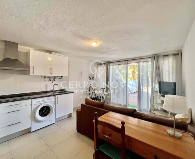 A fully renovated apartment in an excellent Porches location