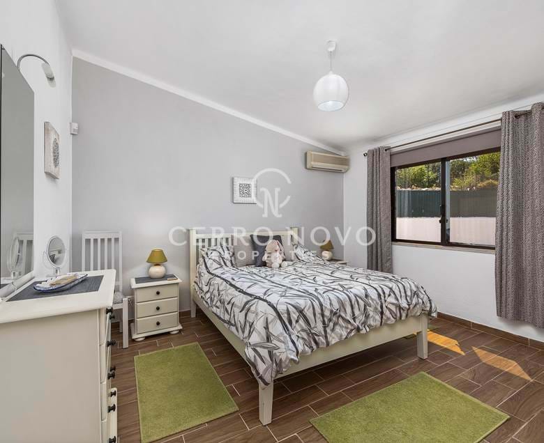 A Spacious, well presented four (3+1)  bedroom home in a great location