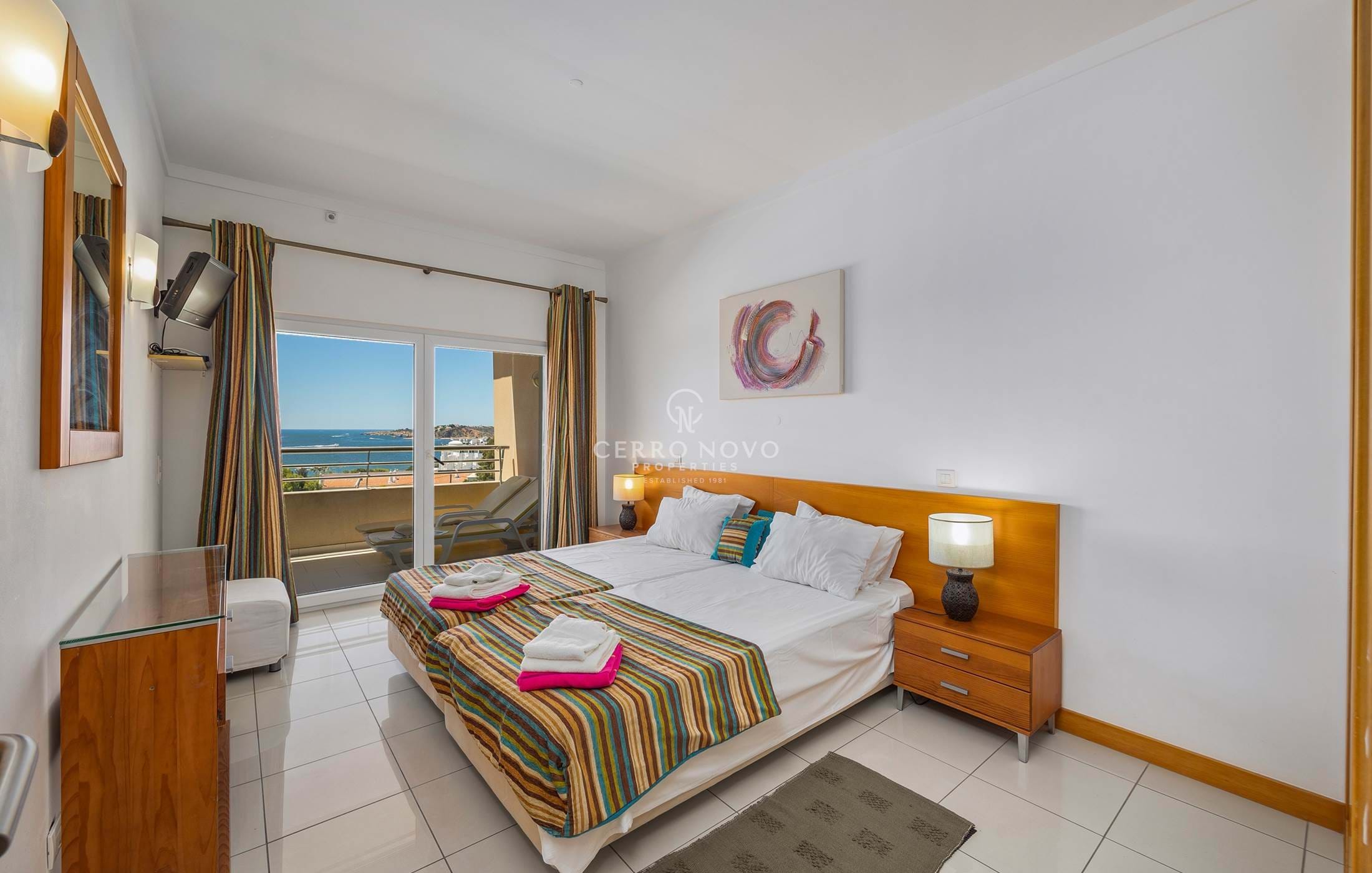 Premium one bedroom (T0+1) apartment with direct ocean views, pool & parking