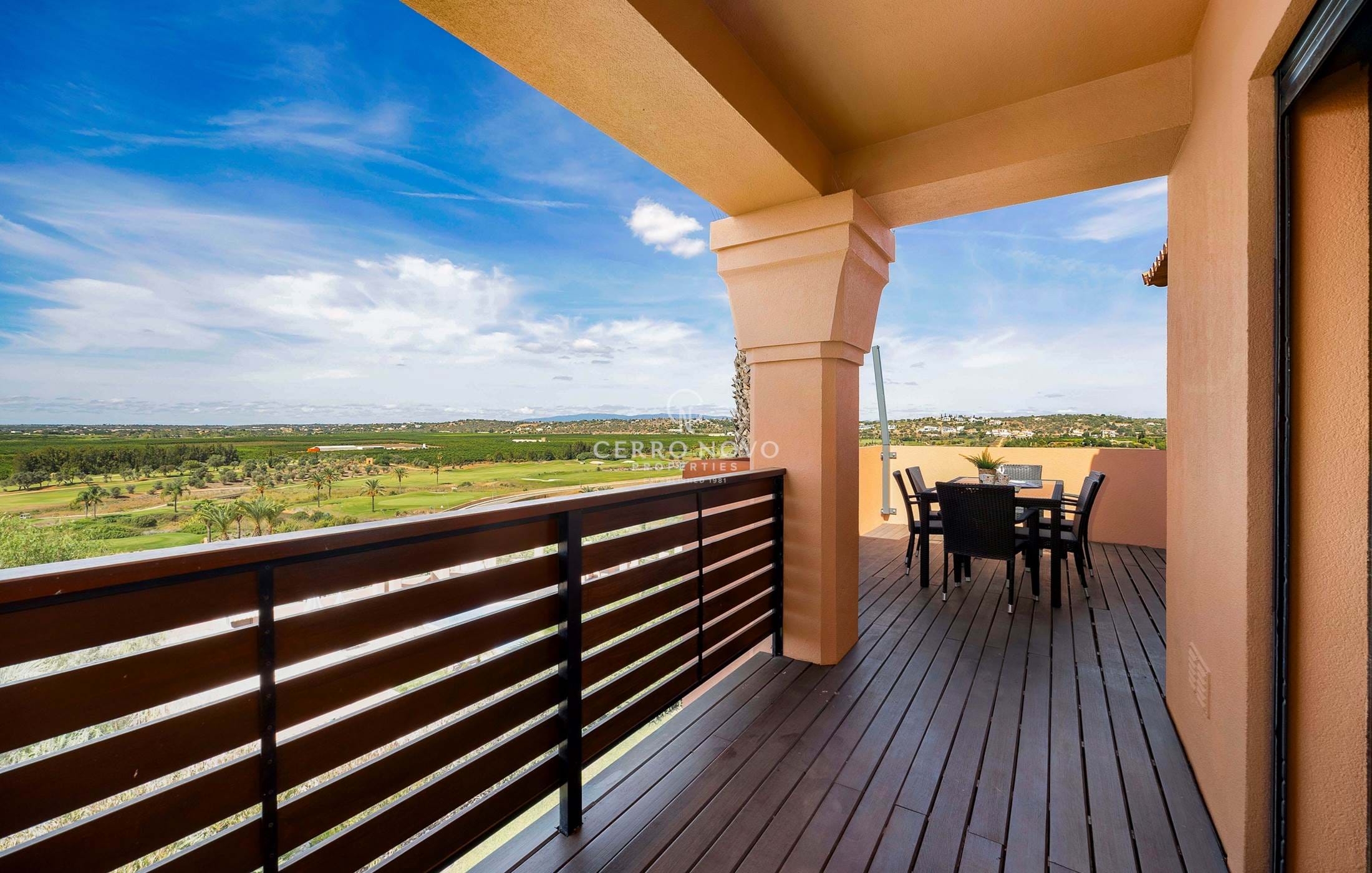 Apartamento duplex (2+1) luxuoso no Amendoeira Golf Resort