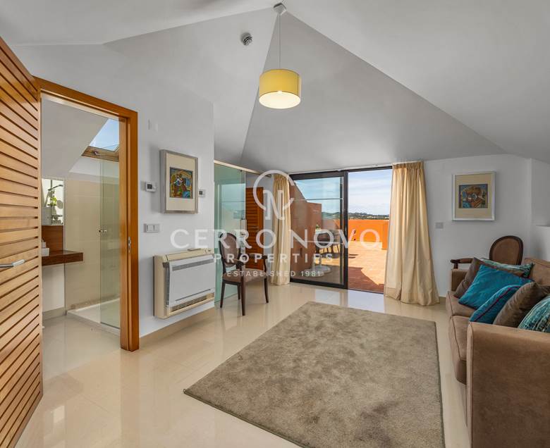  Luxury Duplex apartment (2+1)  in Amendoeira Golf Resort