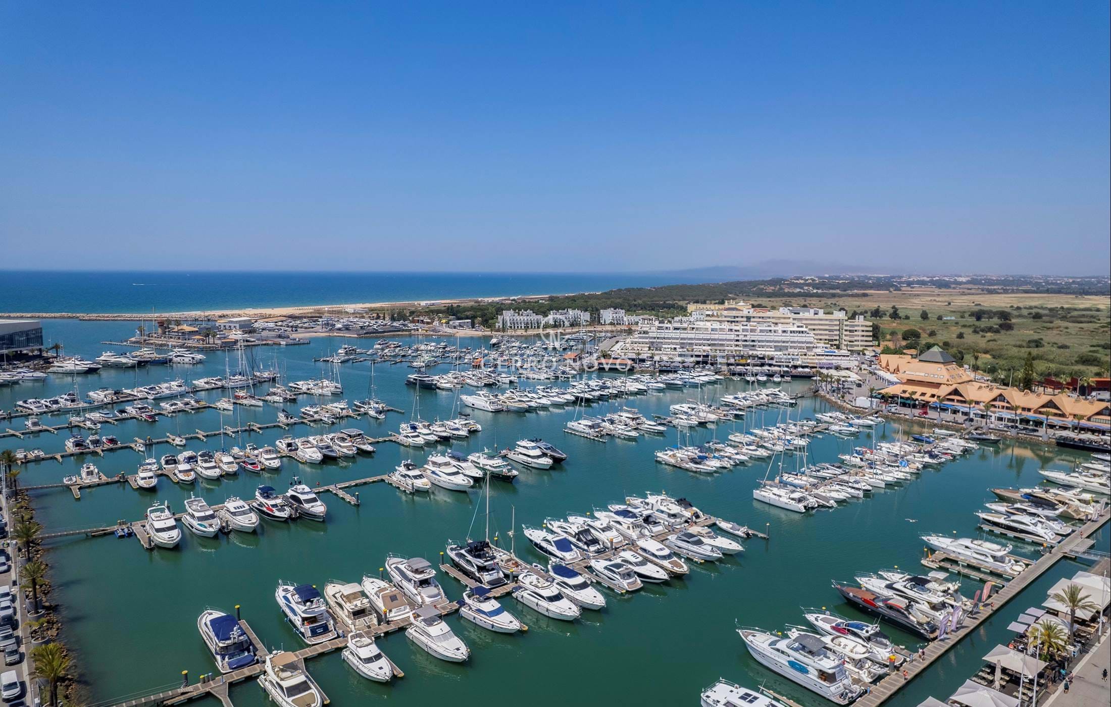 Luxury Apartments and Duplex Townhouses  in Vilamoura 