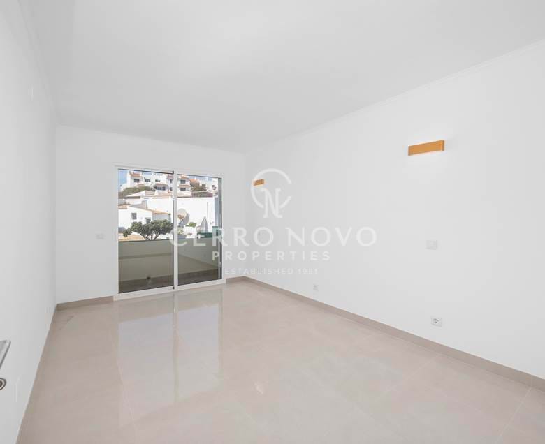 Fully renovated townhouse with three bedrooms.