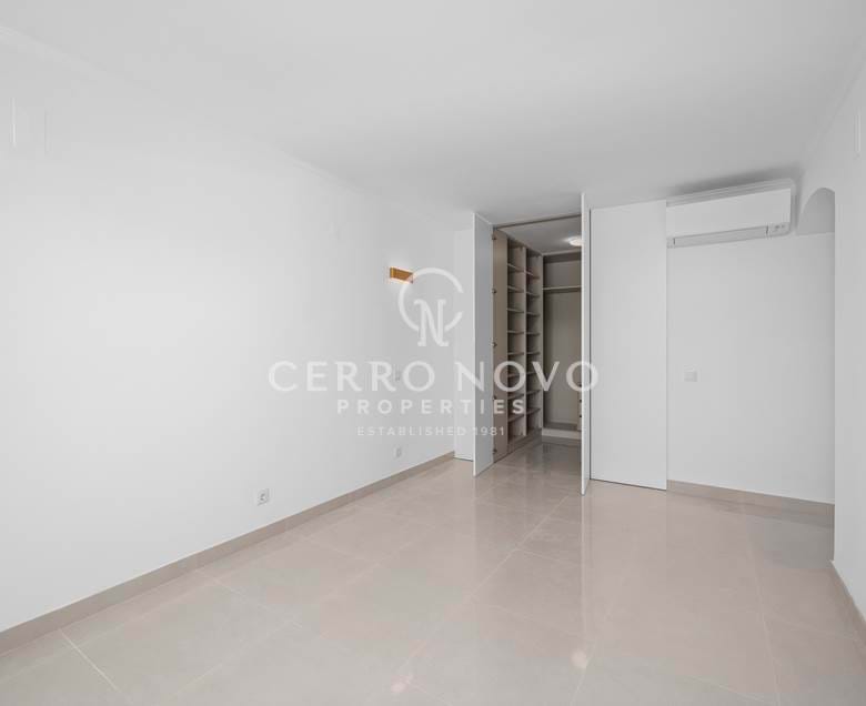 Fully renovated townhouse with three bedrooms.
