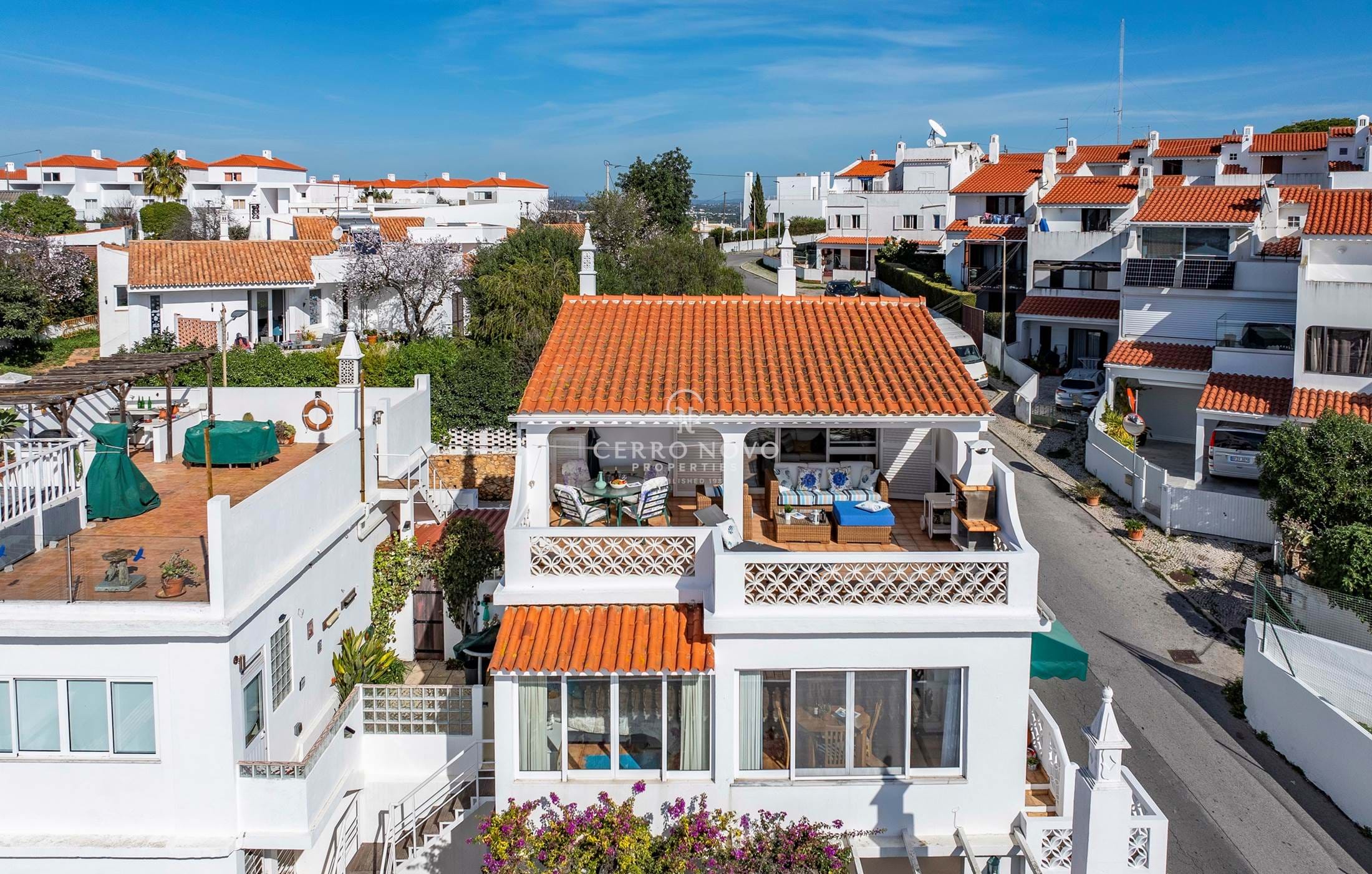 Charming villa with lovely sea views located close to all amenities