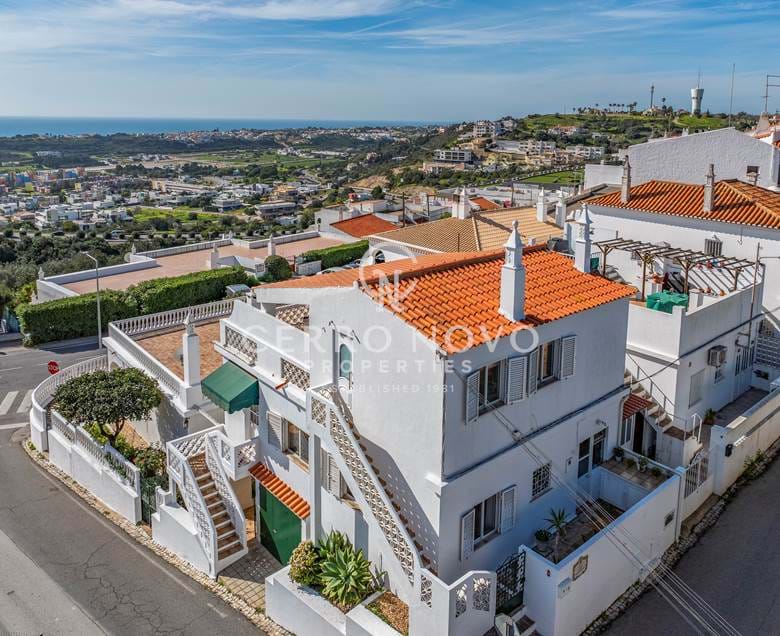 Charming villa with lovely sea views located close to all amenities