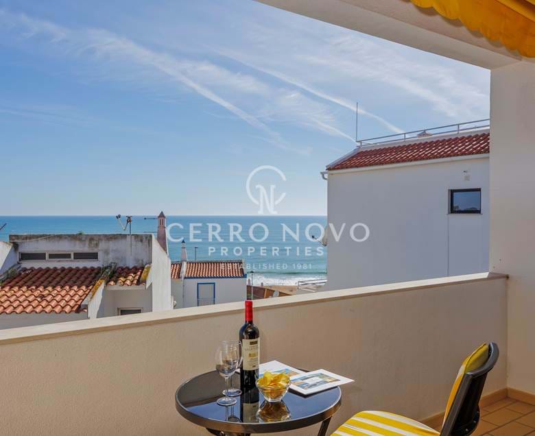 Two bedroom apartment with great sea view 250 meters from the beach.