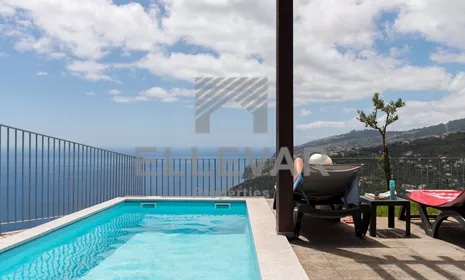Ilha da Madeira - Calheta - Arco da Calheta - Zu verkaufen - 3 Schlafzimmer - 03A/2023 -   - Einfamilienhaus