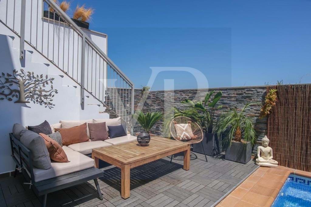Beautiful renovated 4 BDR Townhouse in Burgau