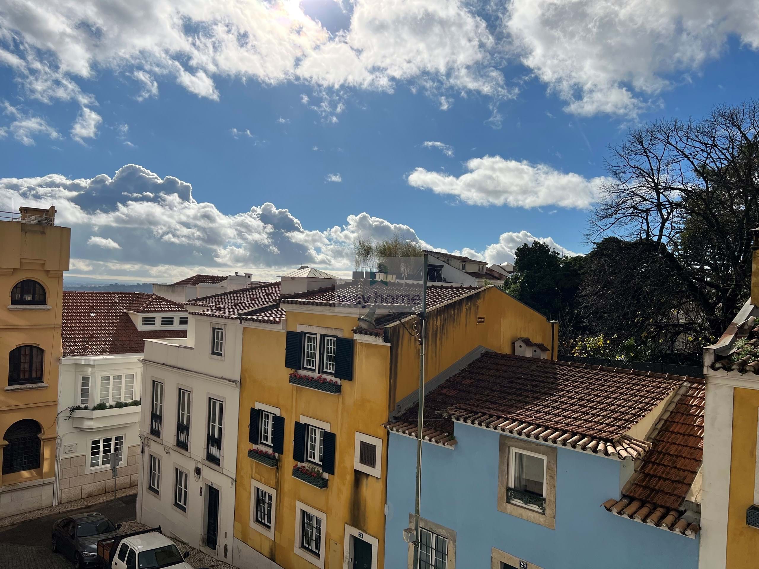 Arrendamento - Lisboa - Estrela - Apartamento para arrendar T2+1 | Equipado e mobilado| Elevador e parqueamento | Lapa
