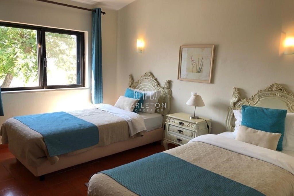 Fantastic 2 bedroom 1st floor apartment at Rocha Brava Village Resort, Carvoeiro