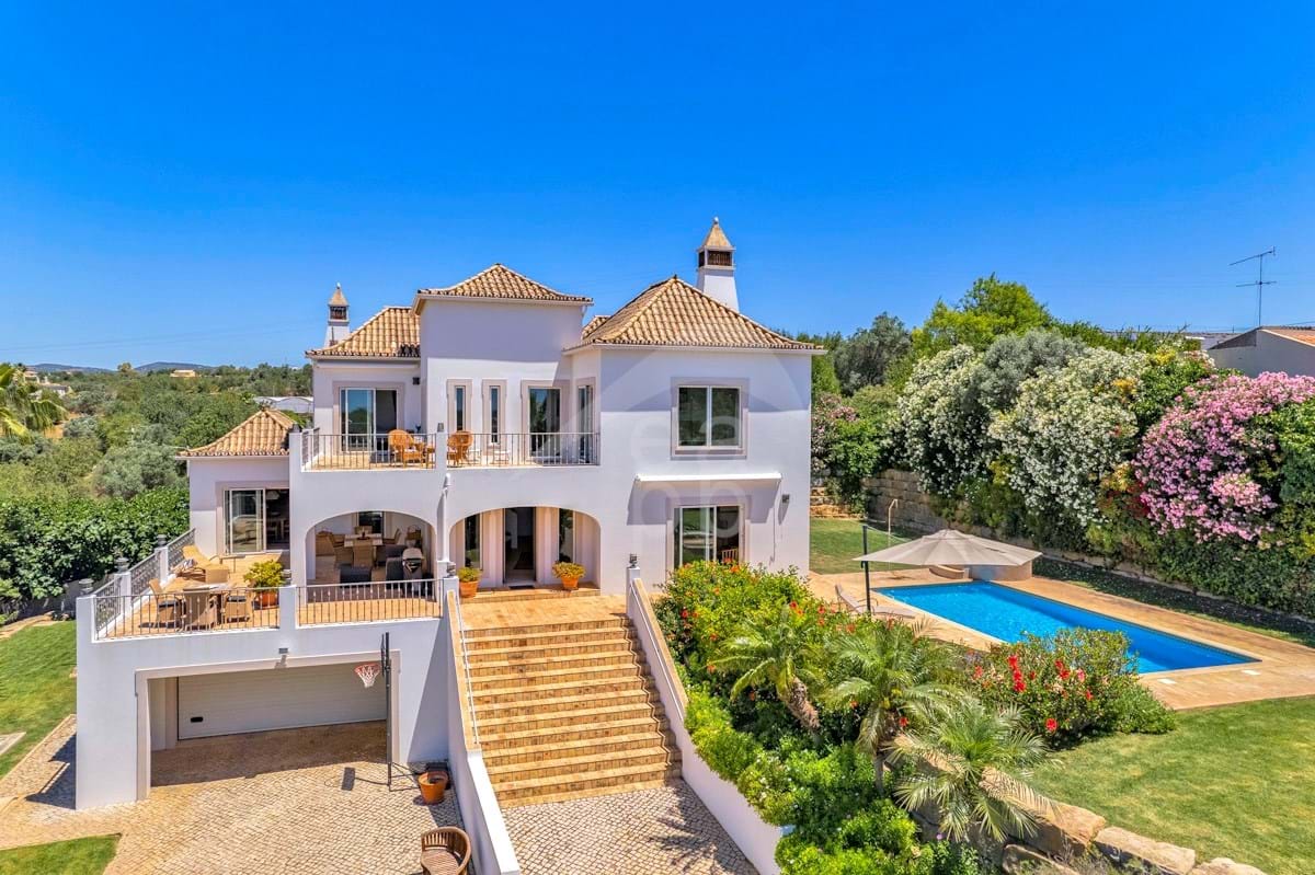 Luxury Country House With Sea Views, Swimming Pool & Mature Gardens, Pechão