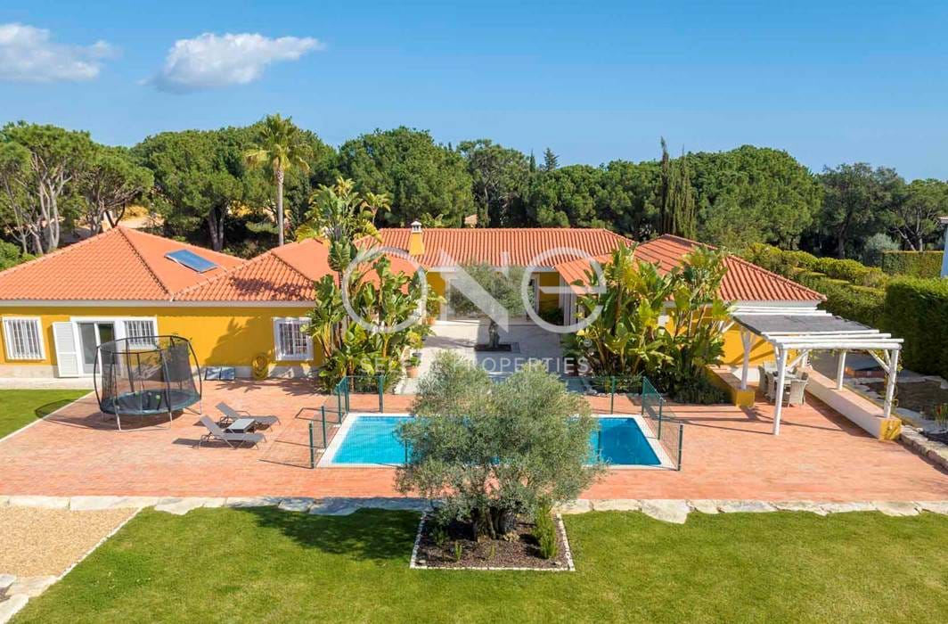 garden and terraces of house with pool for sale quinta do lago