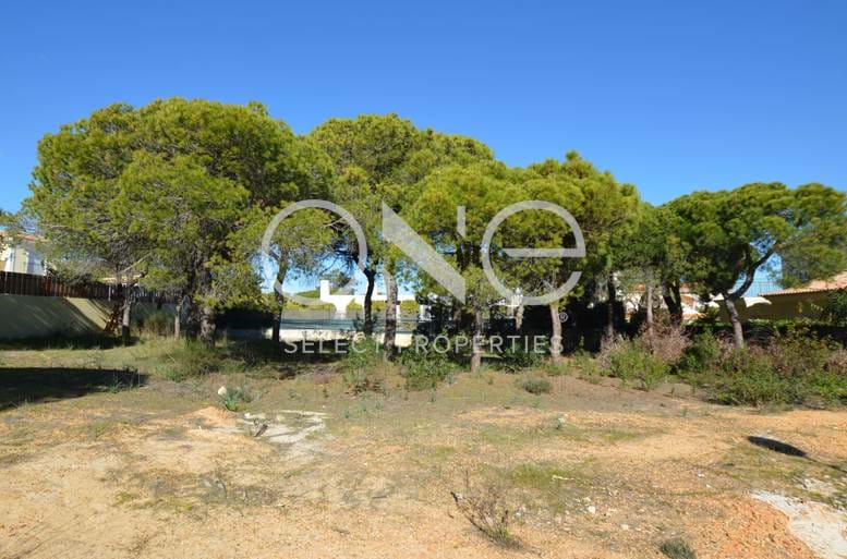 view of land to build a house in the algarve