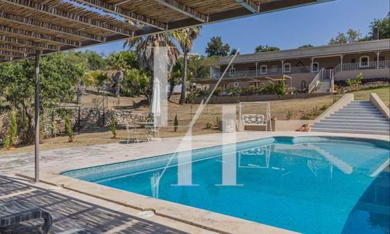 Quinta com 7  Suites, piscina e Alvará de Turismo Rural